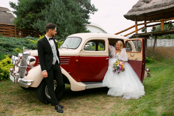 Our Wedding chauffeur Services Include